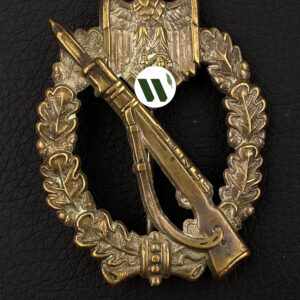 Infantry Assault Badge in bronze