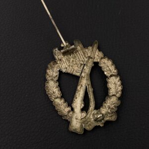 Infantry Assault Badge in bronze