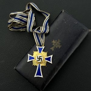 Cross of Honour of the German Mother in gold [Richard Sieper & Söhne]  Original case
