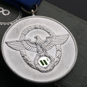 8-Year Long Service Award in the police   Original case