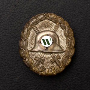 Wound Badge 1939 (first type, Condor Legion) in silver Counter-relief