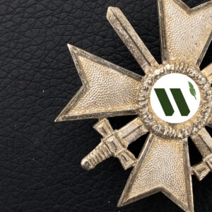 War Merit Cross 1st Class with swords [Deschler & Sohn], 1, L/10