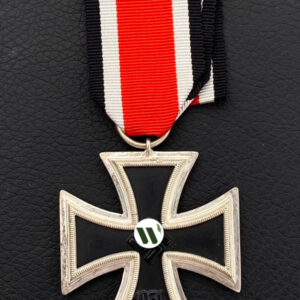 Iron Cross 1939 2nd Class [Berg & Nolte], 40 / Rare manufacturer.