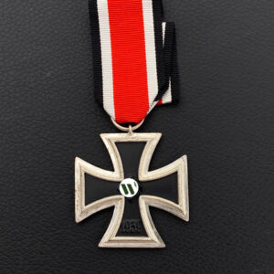Iron Cross 1939 2nd Class [Berg & Nolte], 40 / Rare manufacturer.