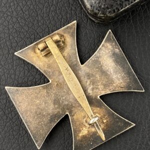 Iron Cross 1939 1st Class [Paul Meybauer], 7, L/13 / Original case.