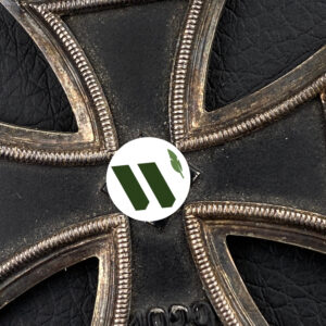 Iron Cross 1939 2nd Class    / Rare type / Original packaging.