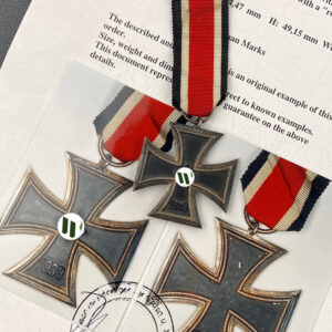 Iron Cross 1939 2nd Class    / Rare type / Original packaging.