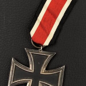 Iron Cross 1939 2nd Class    / Rare type / Original packaging.