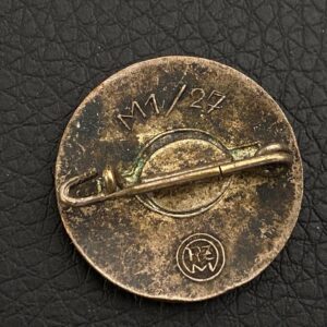 NSDAP Party Badge [E. L. Müller] RZM code: М 1/27 Pin fastening