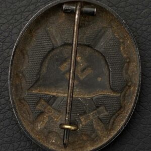 Wound Badge 1939 (second type) in black Counter-relief
