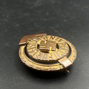   Sport Badge leader of HJ model 1934 in gold    [GUSTAV BREHMER]  RZM code: M1/101 
