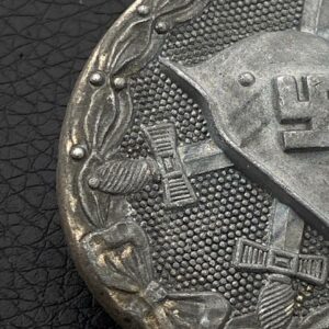 Wound Badge 1939 (second type) in silver [Klein & Quenzer A.G.] Solid