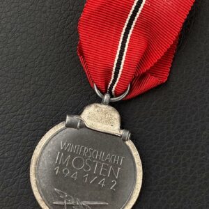 Medal for the Winter Campaign in the East 1941/42 Set includes a field spang