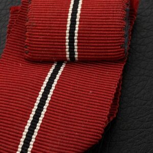 Medal for the Winter Campaign in the East 1941/42 Set includes a field spang