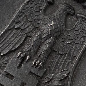 Medal for the Winter Campaign in the East 1941/42 Set includes a field spang