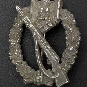 Infantry Assault Badge in bronze
