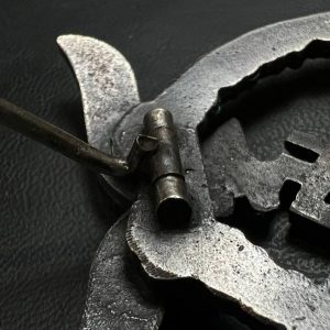 Anti-Aircraft Badge  [C. E. Junсker]  Original case