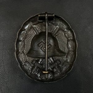 Wound Badge 1939 (first type, Condor Legion) in black Counter-relief