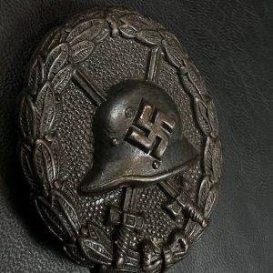 Wound Badge 1939 (first type, Condor Legion) in black Counter-relief