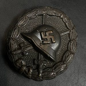 Wound Badge 1939 (first type, Condor Legion) in black Counter-relief