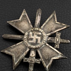 War Merit Cross 1st Class with swords [Deschler & Sohn], 1, L/10