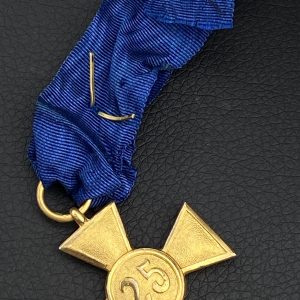 25-Year Long Service Award with a flying eagle clasp for the Luftwaffe   