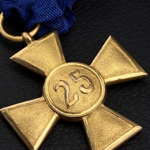 25-Year Long Service Award with a flying eagle clasp for the Luftwaffe   