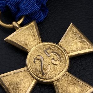 25-Year Long Service Award with a flying eagle clasp for the Luftwaffe   