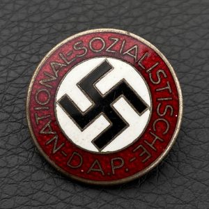 NSDAP Party Badge [Heinrich Ulbrichts Witwe] RZM code: М 1/148 Pin fastening
