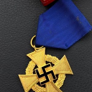 40-Year Long Service Award for civilian officials   Original case