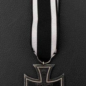 Iron Cross (1914) 2nd Class (1914) / Ribbon is not original