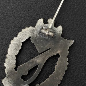 Infantry Assault Badge in silver