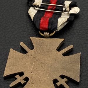 Honour Cross of the World War 1914–1918 with swords [Unidentified manufacturer] 