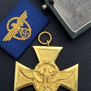 25-Year Long Service Award in the police   Original case