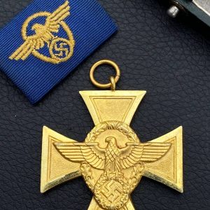 25-Year Long Service Award in the police   Original case