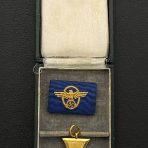 25-Year Long Service Award in the police   Original case