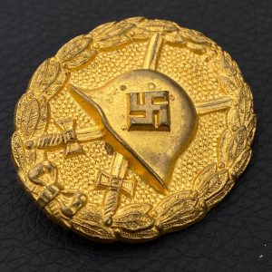 Wound Badge 1939 (first type, Condor Legion) in gold Counter-relief Buntmetall