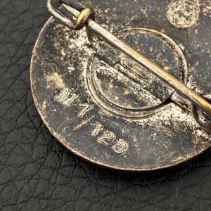 NSDAP Party Badge [Eugen Schmidhäussler] RZM code: М 1/128 Pin fastening