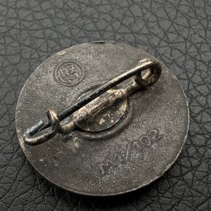 NSDAP Party Badge [Frank & Reif] RZM code: М 1/102 Pin fastening