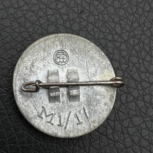 NSDAP Party Badge [E.W. Assmann & Söhne] RZM code: М 1/17 Pin fastening