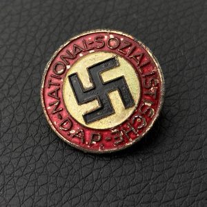 NSDAP Party Badge [Fritz Mannheim G.m.b.H.] RZM code: М 9/312 Pin fastening
