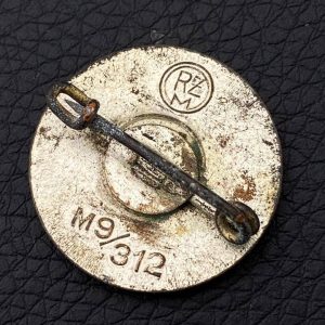 NSDAP Party Badge [Fritz Mannheim G.m.b.H.] RZM code: М 9/312 Pin fastening