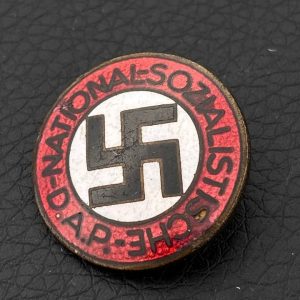 NSDAP Party Badge [Werner Redo] RZM code: М 1/100 Pin fastening 