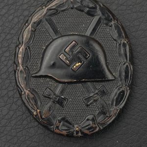 Wound Badge 1939 (second type) in black Counter-relief Brass