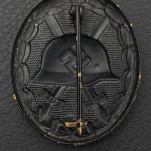 Wound Badge 1939 (second type) in black Counter-relief Brass