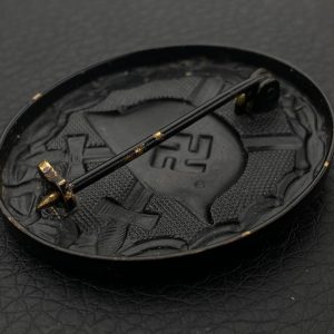 Wound Badge 1939 (second type) in black Counter-relief Brass