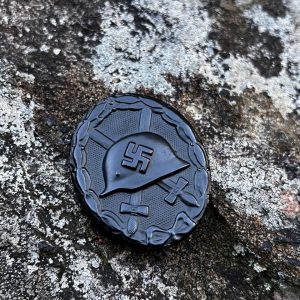 Wound Badge 1939 (second type) in black Counter-relief Mint