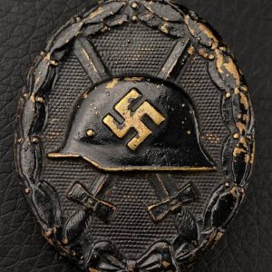 Wound Badge 1939 (second type) in black Counter-relief
