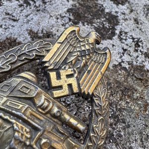 Panzer Badge in bronze [E. F. Wiedmann] Mint