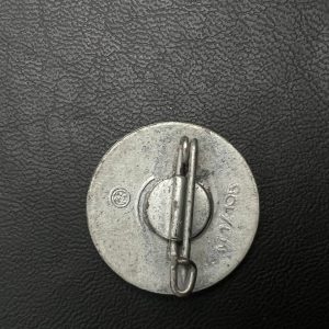 NSDAP Party Badge [Hermann Aurich] RZM code: М 1/105 Pin fastening 